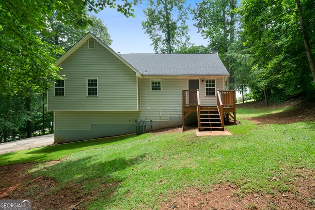Building Photo - 347 Farm Brook Ln