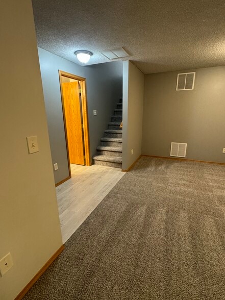Building Photo - 3335 N Governeour Cir