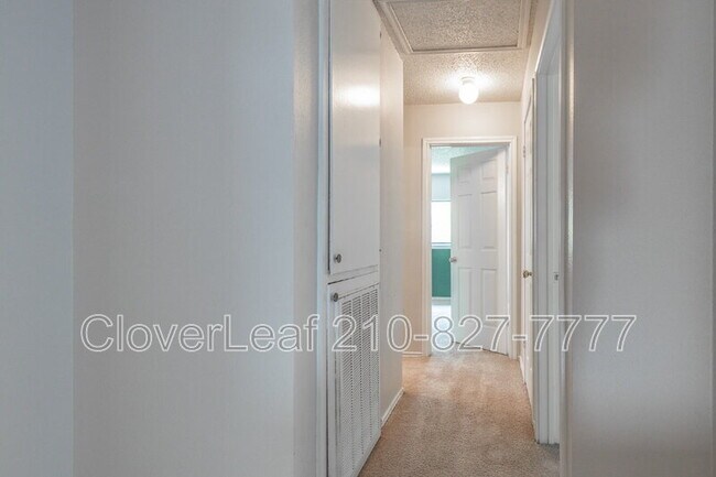 Building Photo - 8019 Hilltop Crest