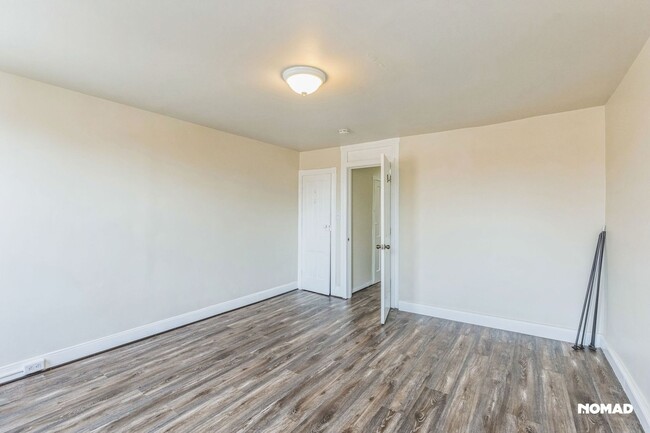 Building Photo - Charming 3BR Townhome in Baltimore