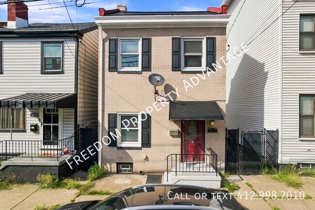 Building Photo - 1717 Sidney St
