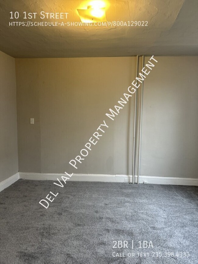 Building Photo - Spacious 2-Bedroom 1st-Floor Apartment for...