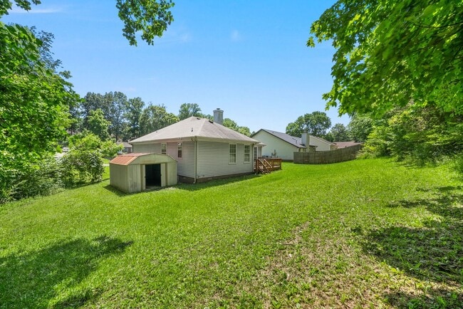Building Photo - 3 Bedroom Home For Rent in Sango Area!