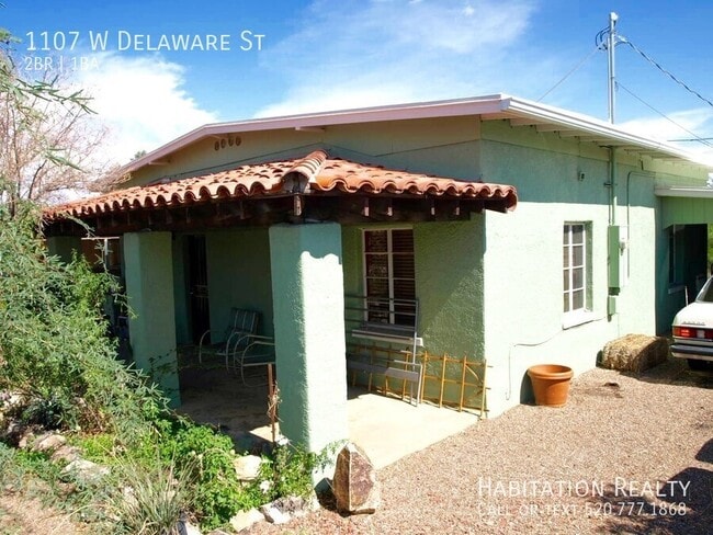 Primary Photo - 1107 W Delaware St