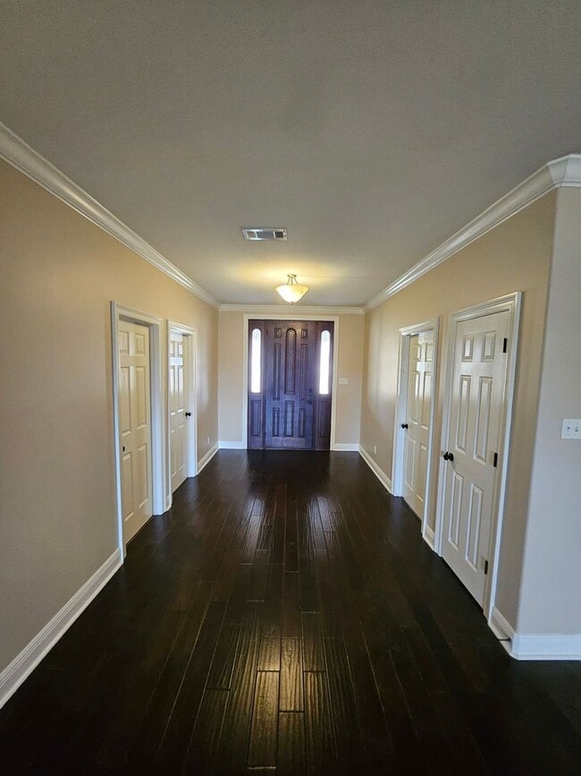 Building Photo - 149 J Bar Run Road