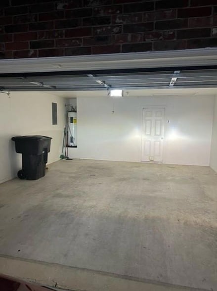 Building Photo - 3107 Burlington