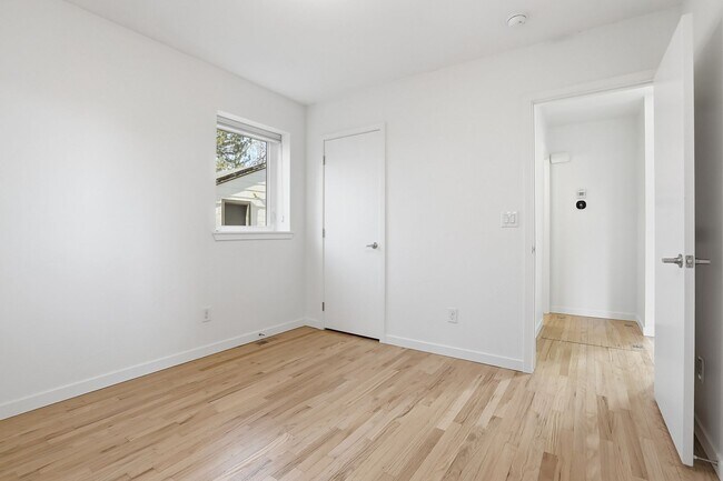 Building Photo - 4 blocks to Sloans Lake! immaculate home with large yard and garage