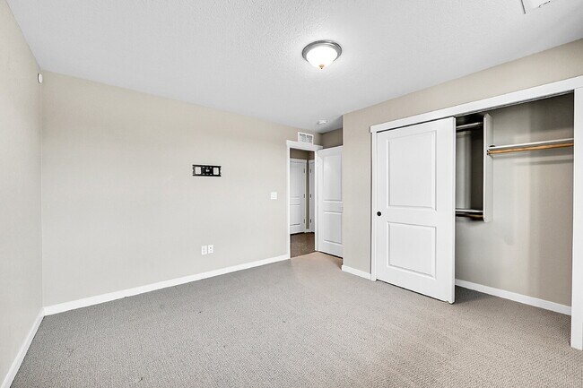 Building Photo - $2,095.95 2 Beds | 2 Bath, Single Family Home in Colorado Springs with Deck / Balcony!