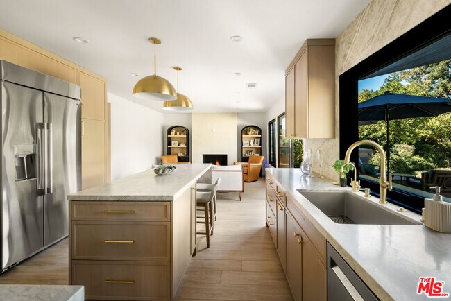 Building Photo - 28667 Acacia Glen St