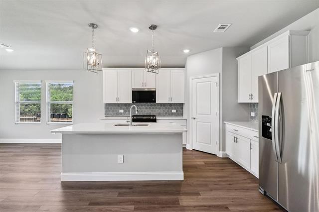 Building Photo - 407 Stagg St