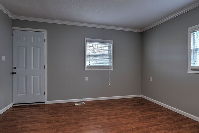 Building Photo - 4151 Cameron Rd