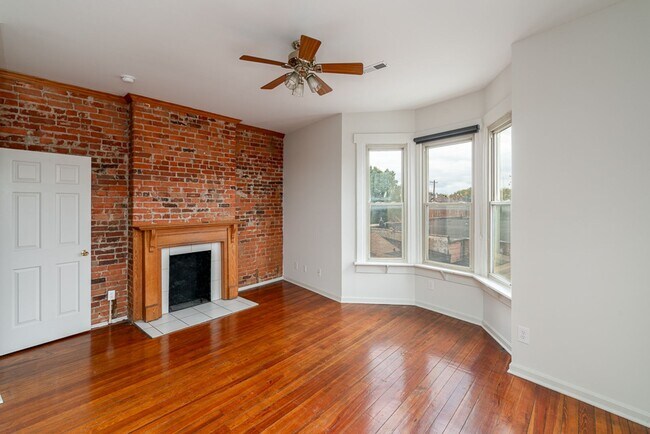 Building Photo - 79 Parsons Ave