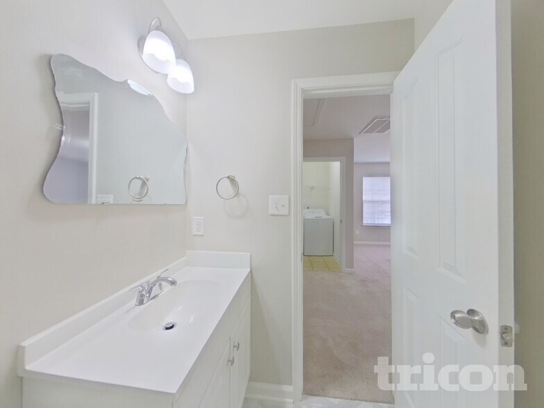 Building Photo - 2435 Cairns Mill Court