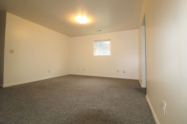 Building Photo - 85 Mason St