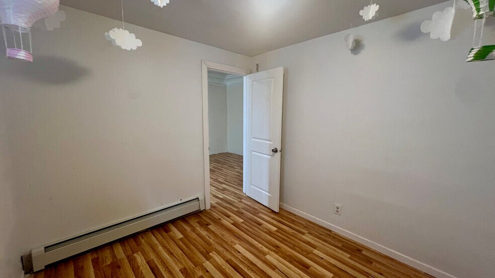 2nd bedroom - 19 Bunn St