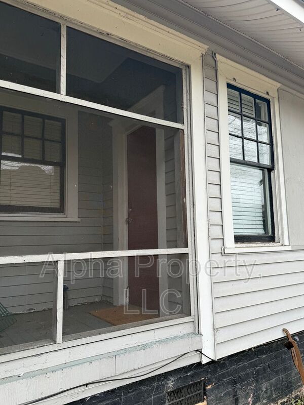 Building Photo - 513 Lucas Ct