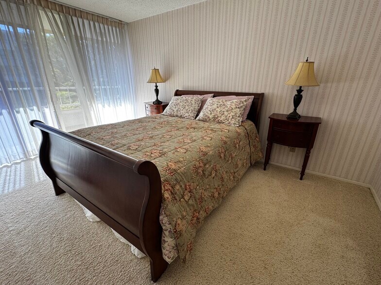 Building Photo - 32653 Seagate Dr