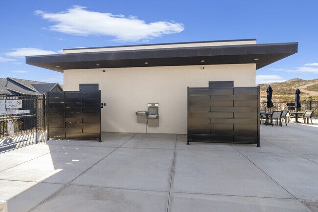 Building Photo - 1709 Ripple Rock Dr