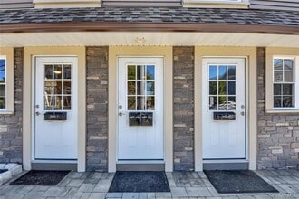 Building Photo - 1 E Main St