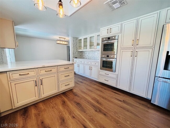 Building Photo - 5688 Maceta Ave