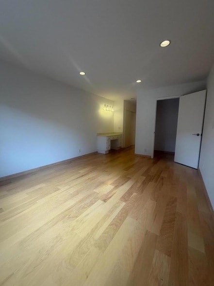 Building Photo - 5302 Cribari Heights