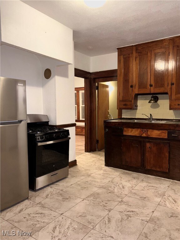 Building Photo - 7523 Osage Ave