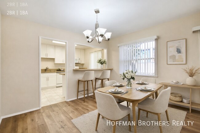 Building Photo - 1220 N Harper Ave