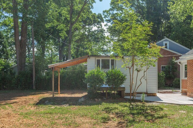 Building Photo - 3408 Kirby Dr