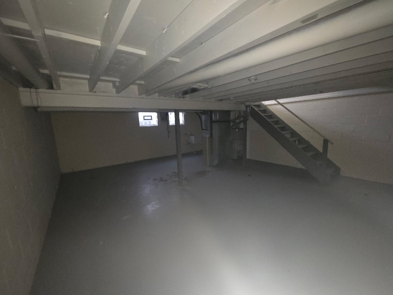 Building Photo - 423 Mathews Rd