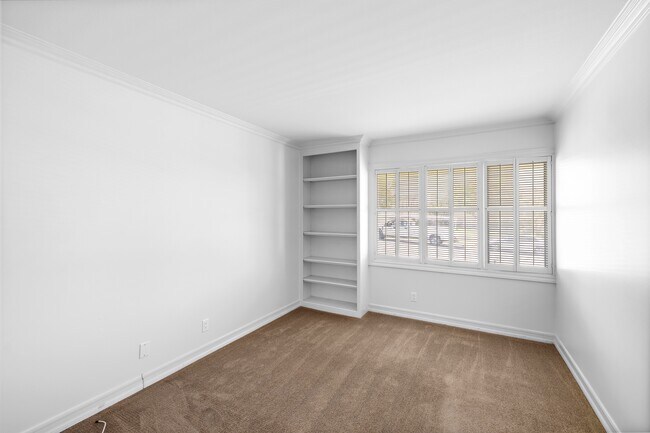 Building Photo - 2612 Lighthouse Ln
