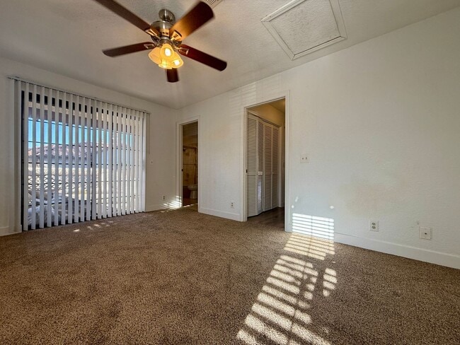 Building Photo - 2 BEDROOM CONDO WITH 2 BALCONIES, RIGHT NEXT TO THE POOL, MINUTES FROM THE STRIP