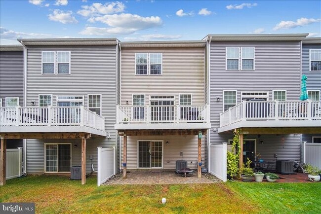 Building Photo - 23123 Azalea Ln