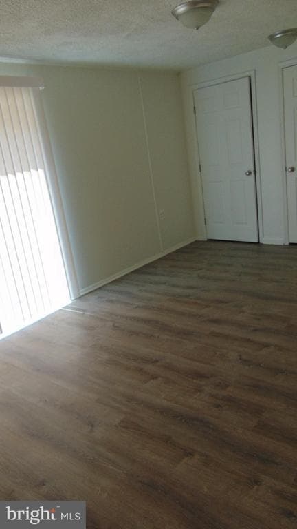 Building Photo - 25 Brucester Bridge Ct