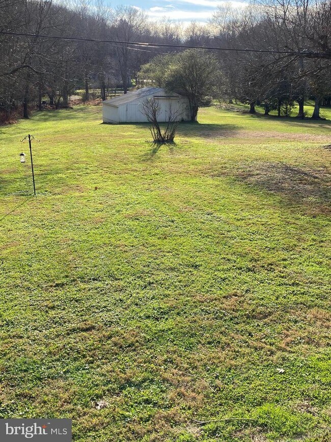 Building Photo - 6055 Coon Tree Rd