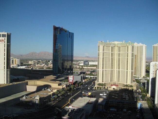 Building Photo - Beautiful 1-bed condo available at Veer
