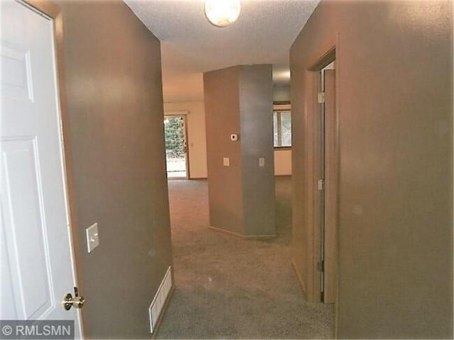 Building Photo - 1232 Spruce Ct