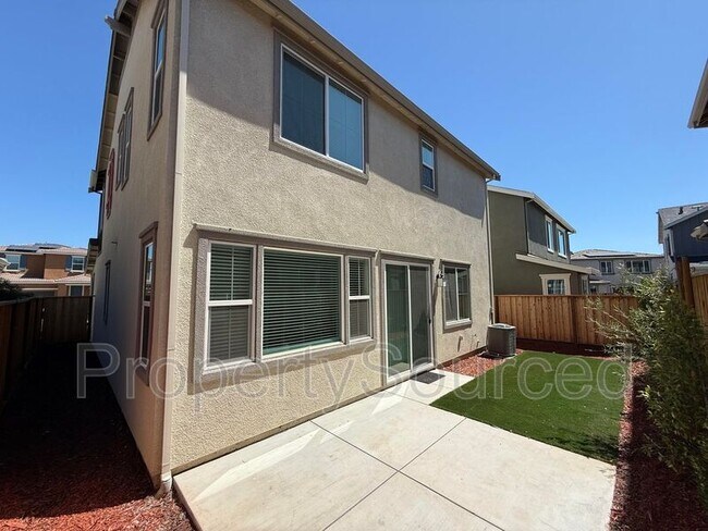 Building Photo - 1724 Jade Pl
