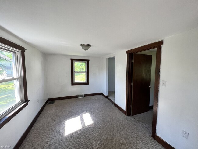 Building Photo - 2 br, 1 bath House - 24 Coolidge Street B