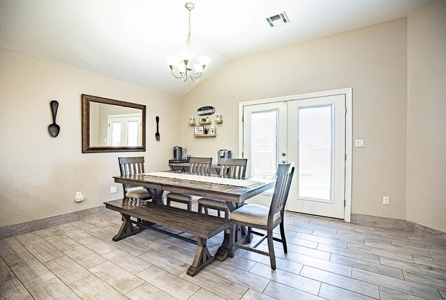 Building Photo - 2431 Wyatt Way