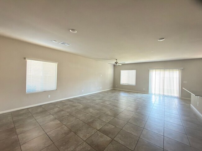 Building Photo - 1180 Pitaya Ct
