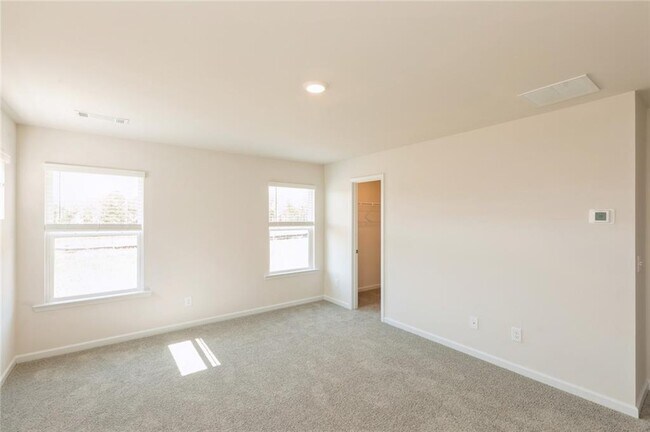 Building Photo - 625 Mackenzie Cv