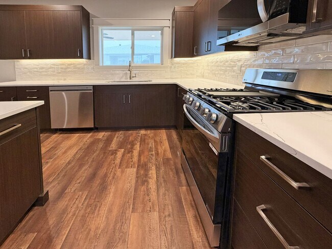 Building Photo - New 3-Bedroom Nampa Home with Quartz Counters, Walk-In Pantry & Dog-Friendly Policy