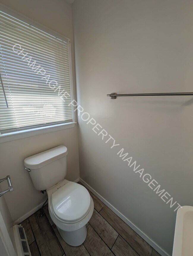 Building Photo - Unique single family home with second unit...