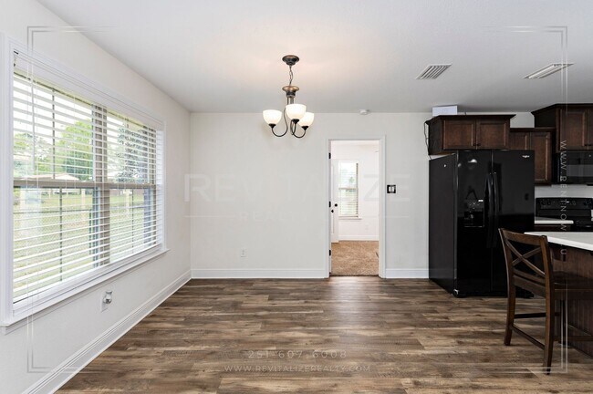 Building Photo - Elegant 4 Bed 3 Bath Cul-de-sac Home in Silverhill