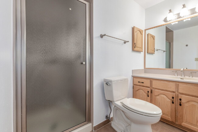 Building Photo - 6724 Knight Dr