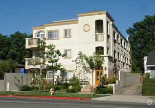Building Photo - Kester Apartments