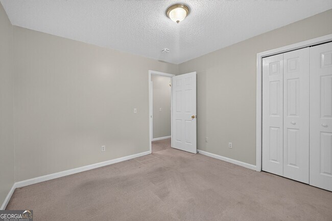 Building Photo - 129 Springbrook Dr