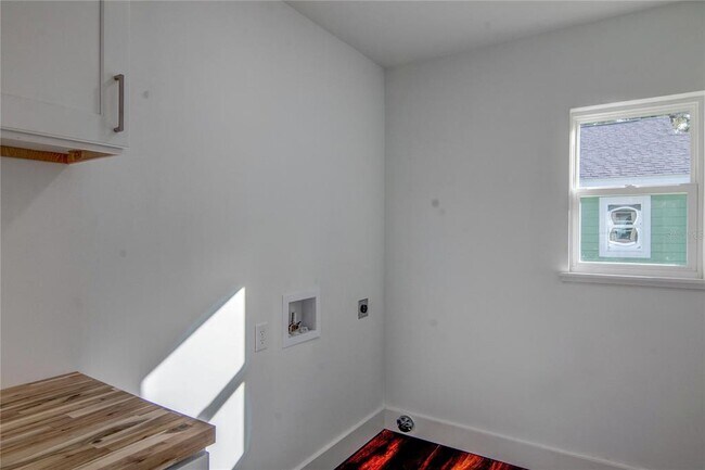 Building Photo - 15506 NW 134th Terrace