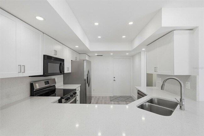 Building Photo - 14510 Alejo Ct