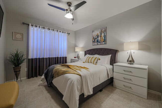 Building Photo - 14950 W Mountain View Blvd